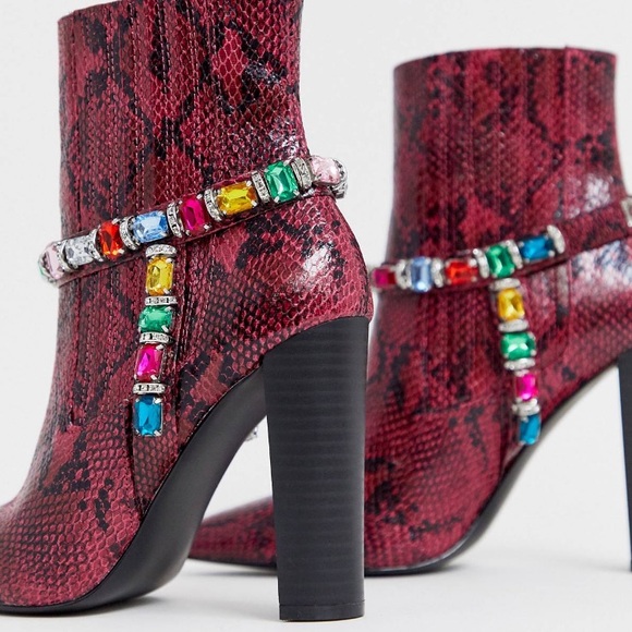 Nᴇᴡ ASOS Eᴍᴘɪʀᴇ Eᴍʙᴇʟʟɪsʜᴇᴅ Wᴇsᴛᴇʀɴ Bᴏᴏᴛs ɪɴ Sɴᴀᴋᴇ Pʀɪɴᴛ - Picture 3 of 5